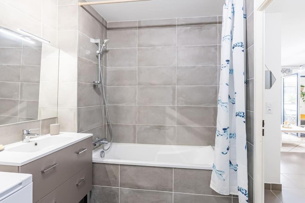 Le Barcelone, Beau T2, Clim, Terrasse,centre Apartamento *