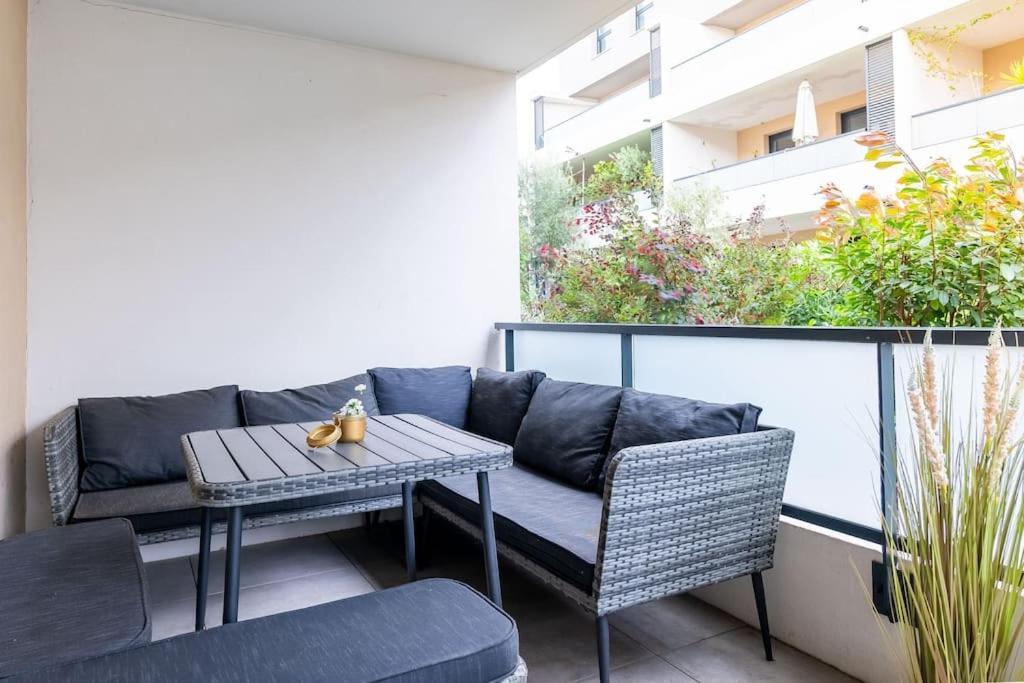 Le Barcelone, Beau T2, Clim, Terrasse,centre Apartamento